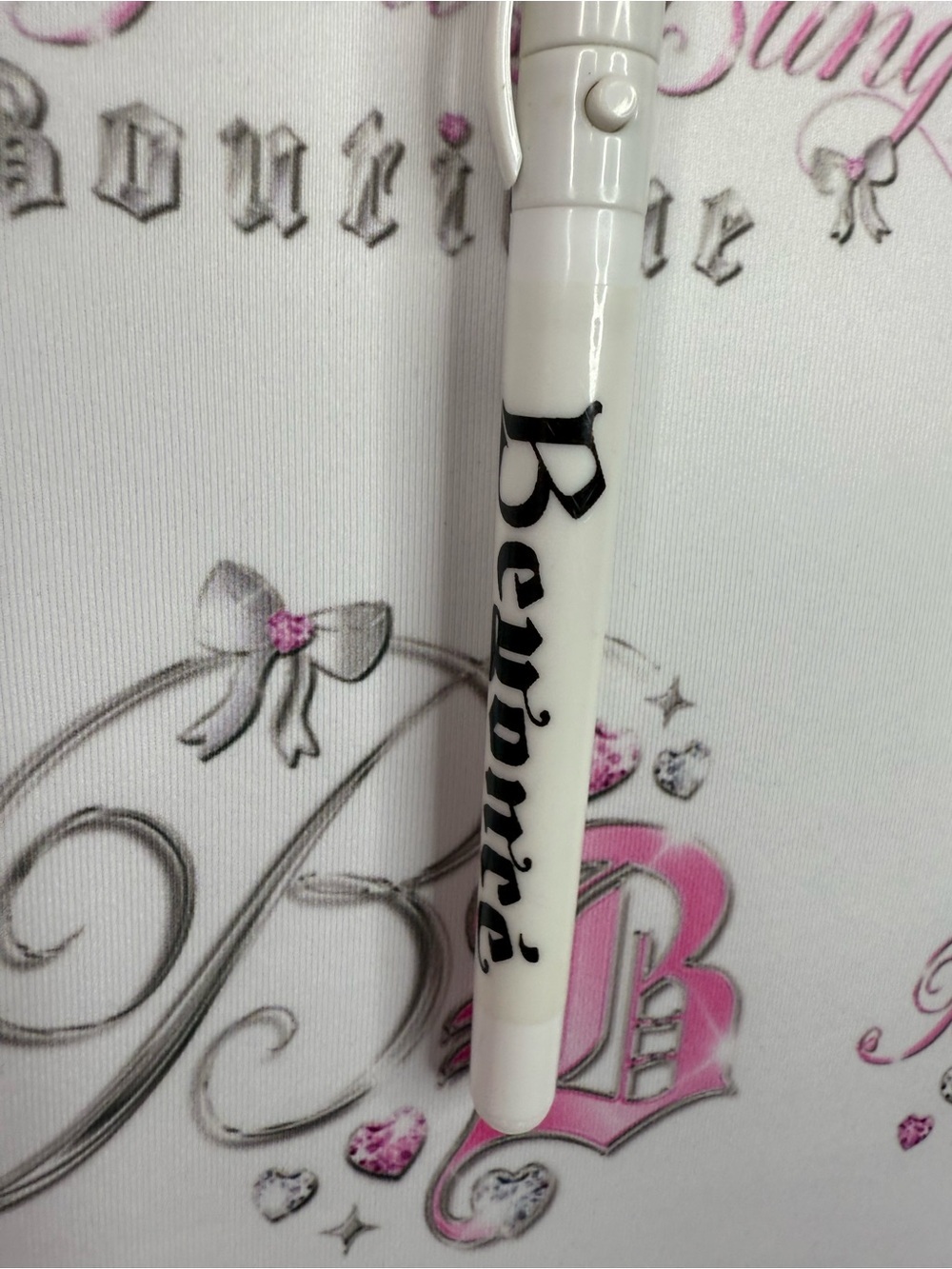White 'Beyonce' light stick rare 2000s with Black Logo